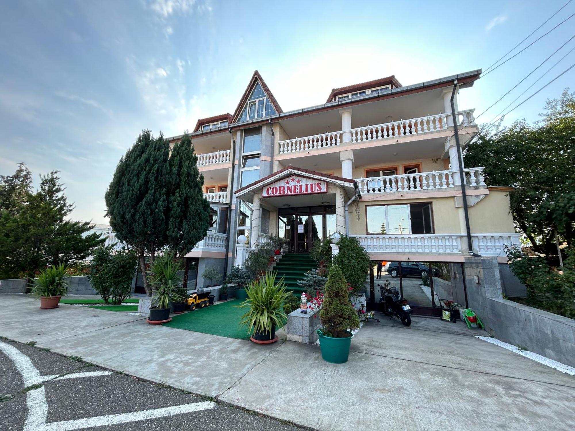 Pensiunea Cornelius Piatra Neamt Exterior photo